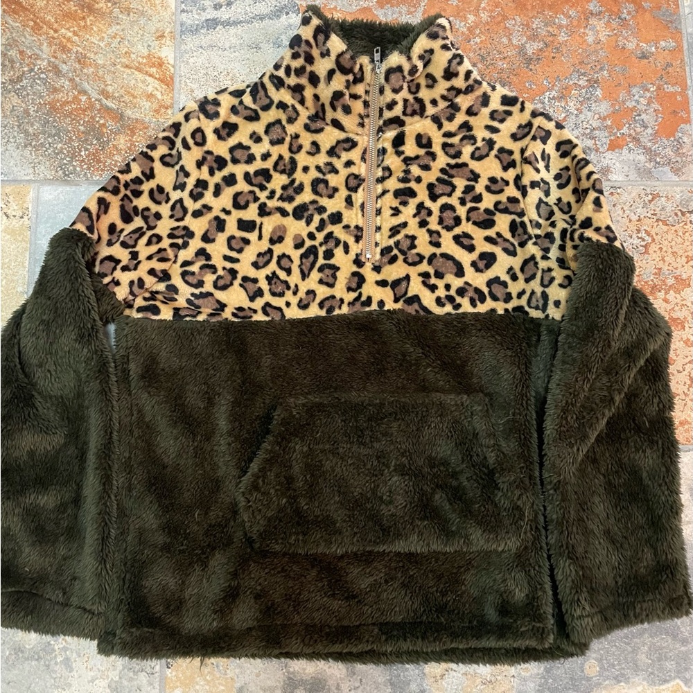 Leopard Print Fleece Pullover